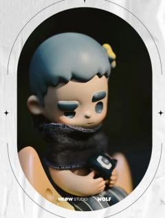 月亮少年-资料图