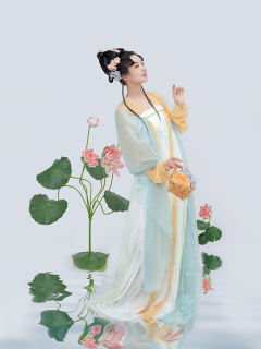 琉妍黄-资料图