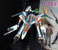 VF-31S 齐格飞指挥官机 阿拉德·梅塔斯机-资料图