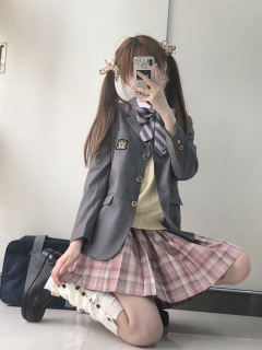 本佐中·西服-资料图