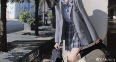 三粒扣西服-资料图