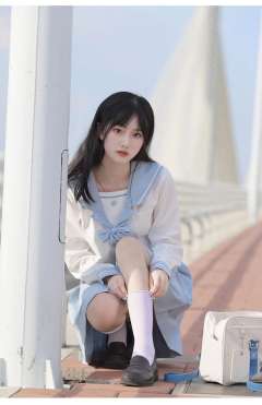 星野中·水手服-资料图