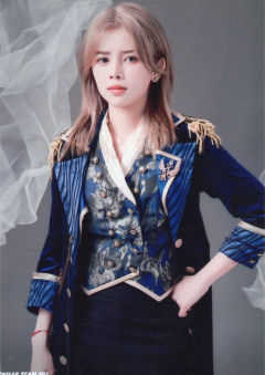 尤可莹 《湘舰恨晚》巡演生写 ver.B