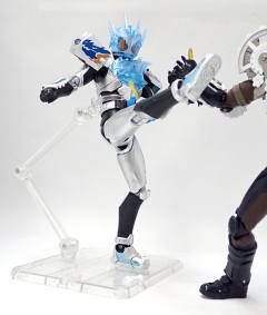 SHF 假面骑士 Cross-Z Charge-资料图