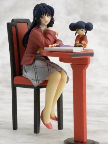 铃明美 Minmay with Desk