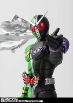 SHF 真骨雕 假面骑士W Cyclone Joker-资料图