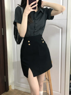 收腰衬衫套装-资料图