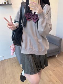 墨绿·格裙-资料图