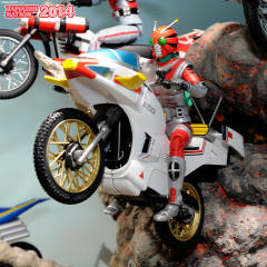 SHF 假面骑士 X-资料图