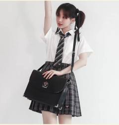 熊本熊制服包-资料图