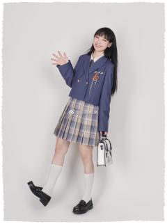 哈佛联名·西服-资料图