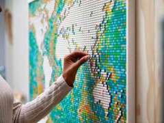 31203 世界地图-资料图
