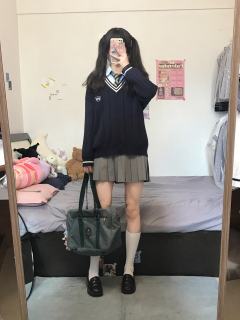 长袖毛衣-资料图