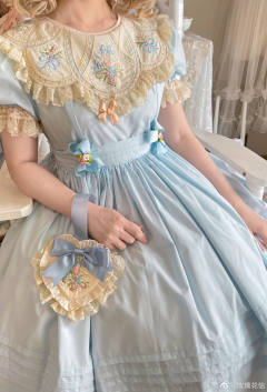 古董花束-资料图