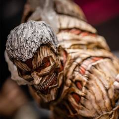 Elite Exclusive Statue 铠之巨人 三笠·阿克曼 巨人 -资料图