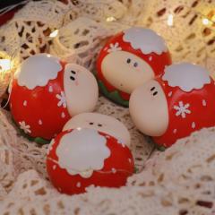 雪顶草莓-资料图