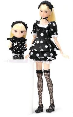 香奈 polka dot dress