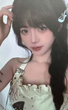 郑照暄 八周年纪念小卡 ver.A