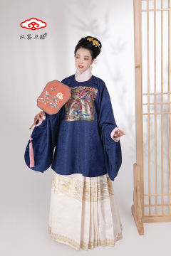 仿孔府麒麟·补服圆领交领袄-资料图