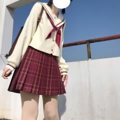 黏黏-资料图