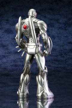 DC Comics New 52 ARTFX+ 赛博格-资料图
