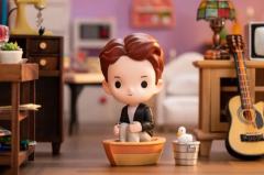 菲比学骑车-资料图