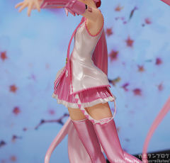 Figure Japan 初音未来 樱初音 ver.-资料图
