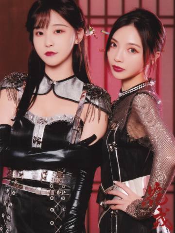 王晓佳&许杨玉琢 花戎标准