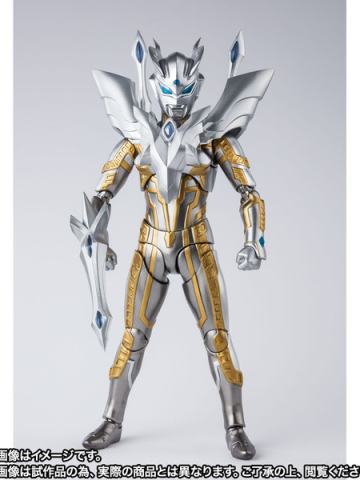 SHF 终极闪耀型赛罗奥特曼