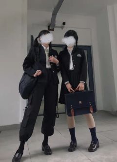 川律中·诘襟-资料图