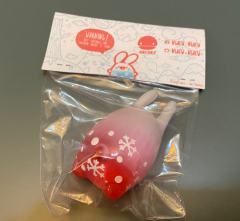 Christmas ball 红色-资料图