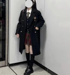 西装领呢大衣-资料图