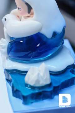 北极熊-蓝-资料图