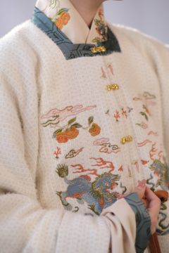 狮柿如意-资料图