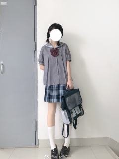 小铃葉中·衬衫-资料图