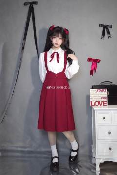 洛尔私立·套装-资料图