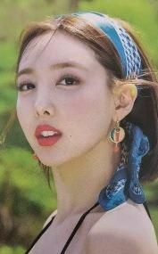  MORE & MORE 花絮卡 脸