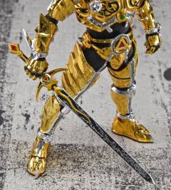 SHF 真骨雕 制法 黄金骑士牙狼-资料图