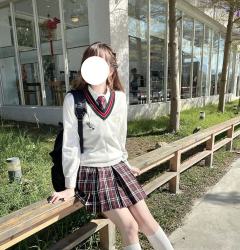 赤金·韩式制服-资料图