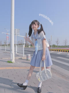 凇泉高·中间服-资料图