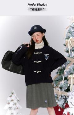 玉桂狗联名款毛衣开衫-资料图