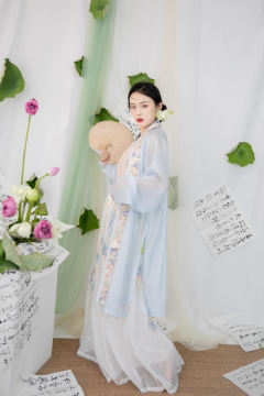 有荷不可·长衫-资料图