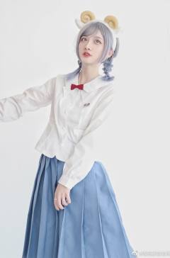 细川小芙蝶·衬衫-资料图