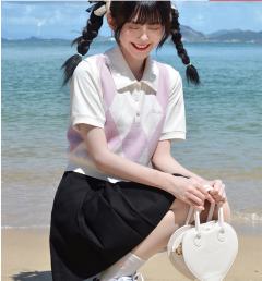 元气甜心毛衣背心-资料图