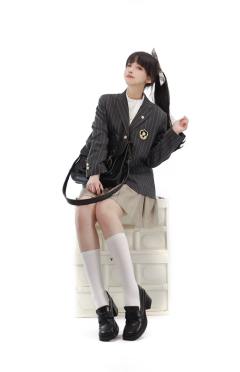 热可可 西服-资料图