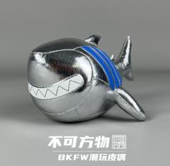 银色鲨鱼皮质公仔