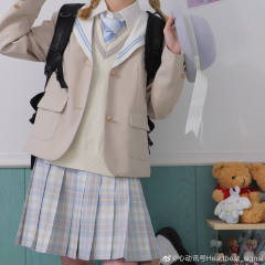紀枝中·六色水手领西服-资料图