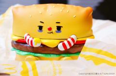 汉堡眼黑黑-资料图