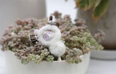 卡塔卡塔-白色-资料图