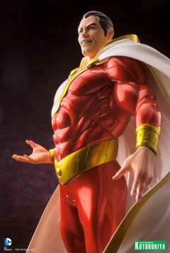DC Comics New 52 ARTFX+ 惊奇队长-资料图